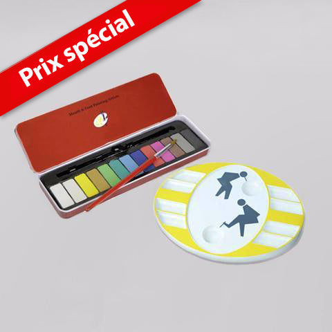 Palette de l'artiste avec peintures